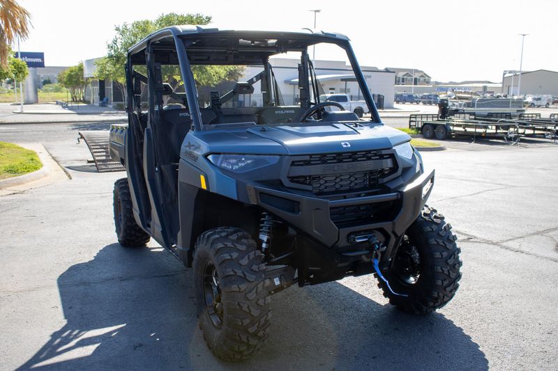 NEW 2025 POLARIS RANGER CREW XP 1000 PREMIUM Image 1