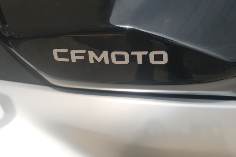 2025 CFMOTO 675 SS NEBULA BLACK Image 18