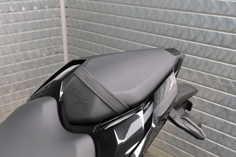 NEW 2026 KAWASAKI NINJA ZX10R ABS Image 18