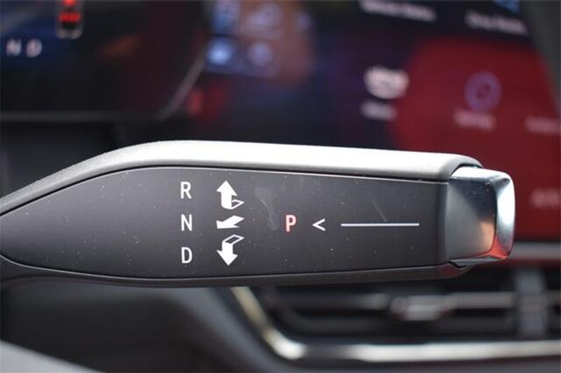 2025 Chevrolet Equinox EV RSImage 31