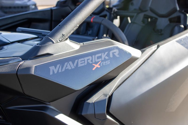 NEW 2026 CAN-AM MAVERICK R MAX X WITH SMARTSHOX 999T DCT Image 13