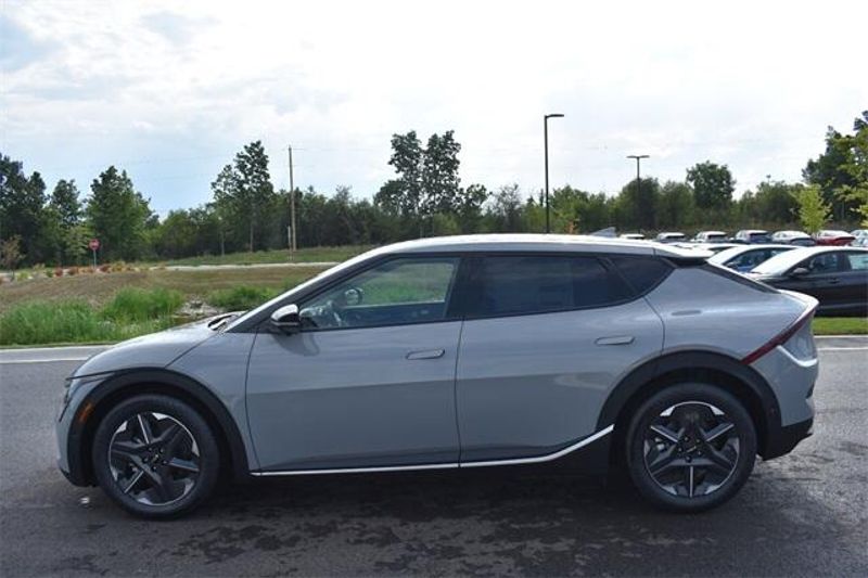 New 2025 Kia EV6 LightImage 6