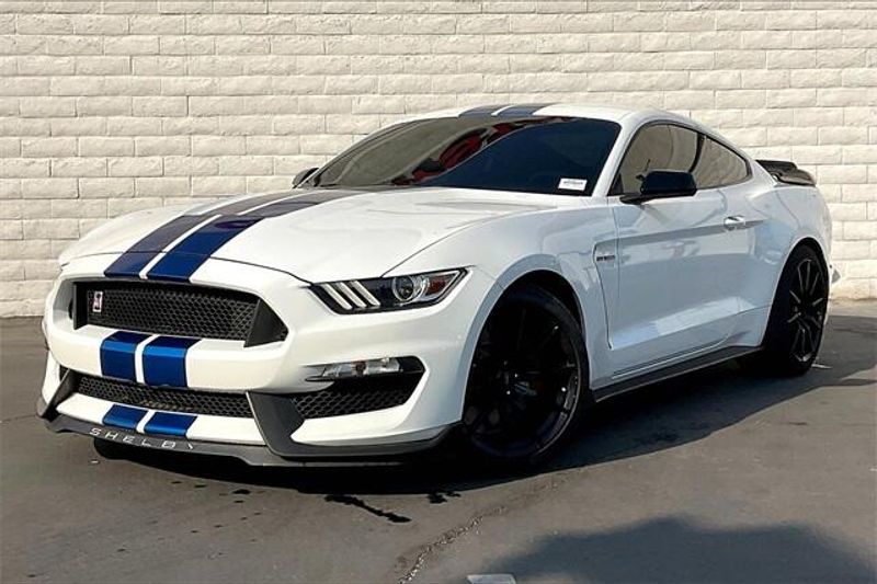 2018 Ford Shelby GT350 GT350Image 1