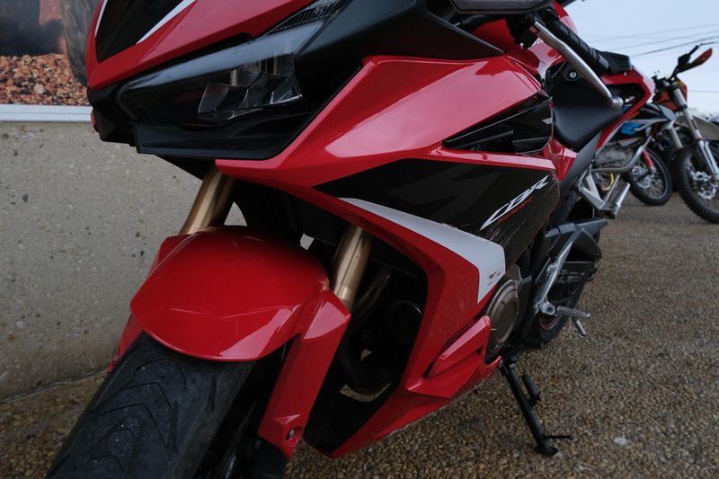 2023 Honda CBR500R ABS BLACK Image 33