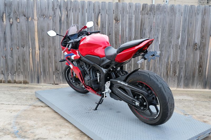 USED 2024 HONDA CBR650R ABS Image 5