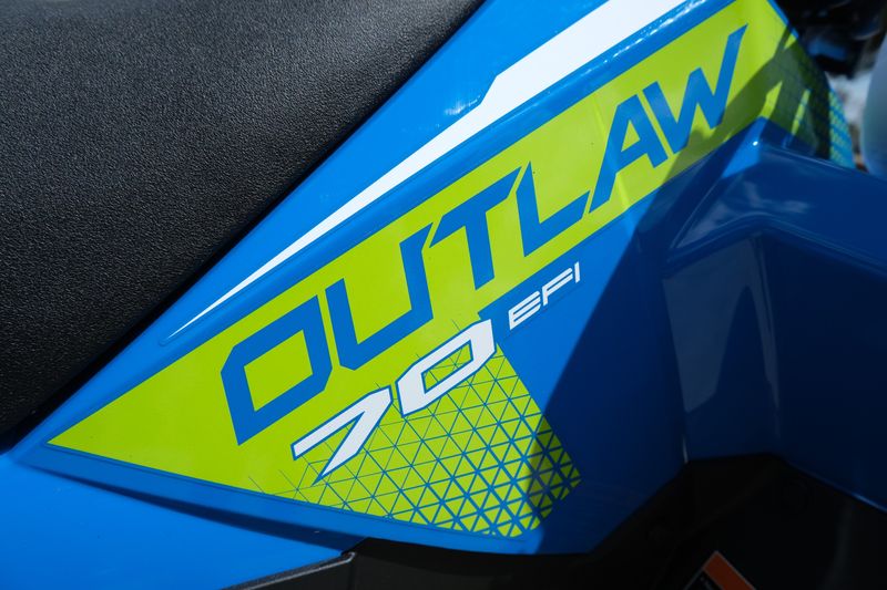 2025 Polaris OUTLAW 70 EFI VELOCITY BLUE AND LIFTED LIME Image 4