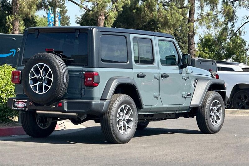 2025 Jeep Wrangler Unlimited Sport S photo 4