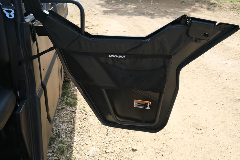 2025 Can-Am DEFENDER MAX DPS HD7 COMPASS GREEN Image 14