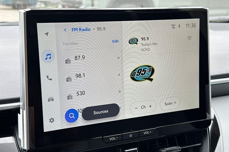 New 2025 Toyota Corolla SEImage 18