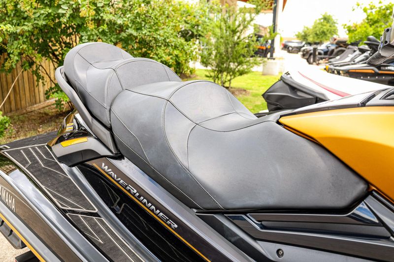 2025 Yamaha FX CRUISER HO WAUDIOCOPPERBLACK Image 5