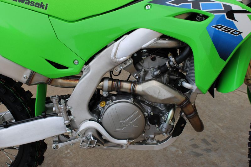 New 2026 Kawasaki KX450 LIME GREEN Image 22