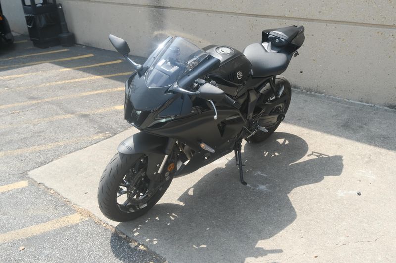 2024 Yamaha YZFR7 BLACK Image 7