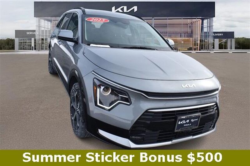 2025 Kia Niro EX TouringImage 9