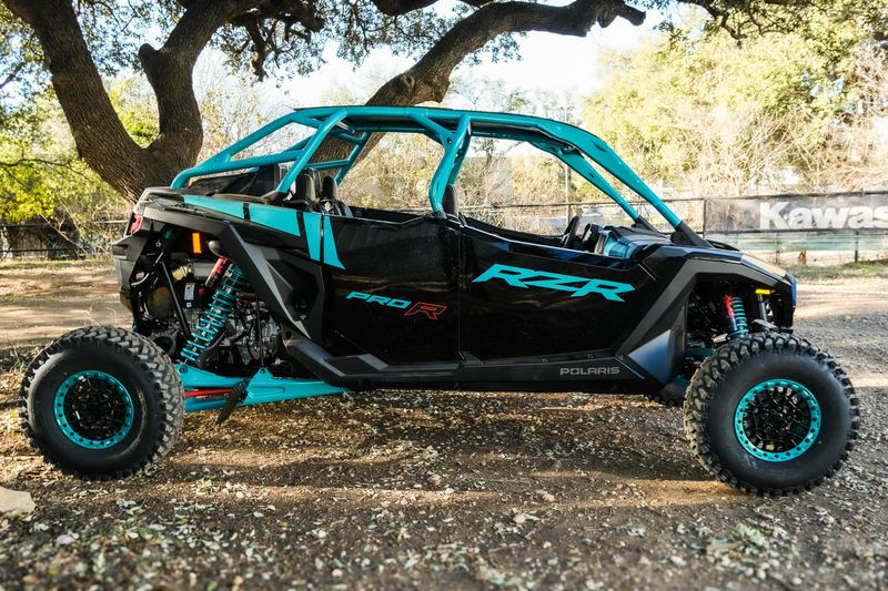 2025 Polaris RZR PRO R 4 ULTIMATE BLACK CRYSTAL AND RADIANT GREENImage 28