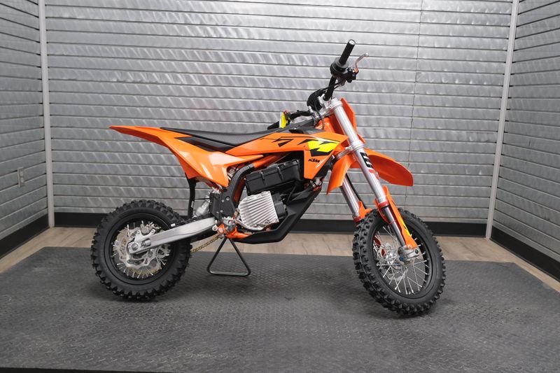 NEW 2027 KTM SX-E 5 Image 2