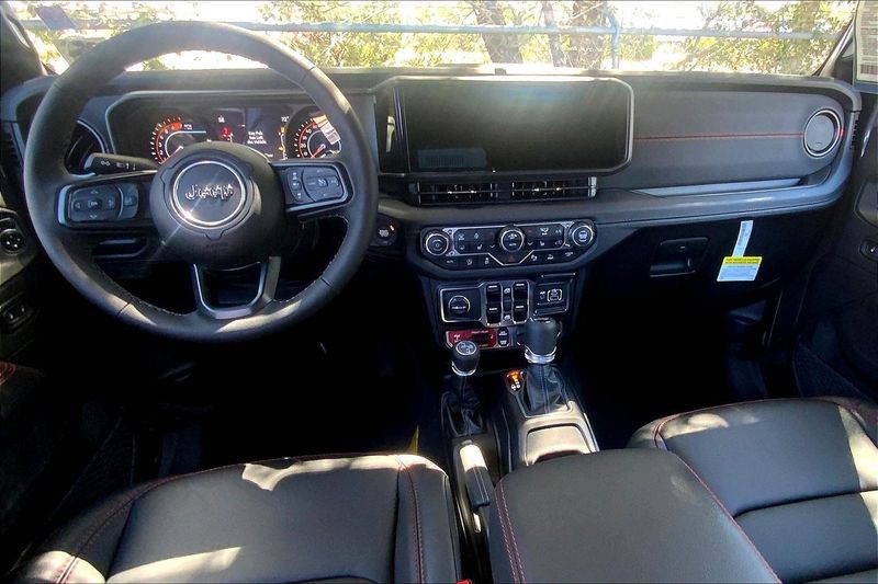 2025 Jeep Wrangler Unlimited Rubicon X photo 5