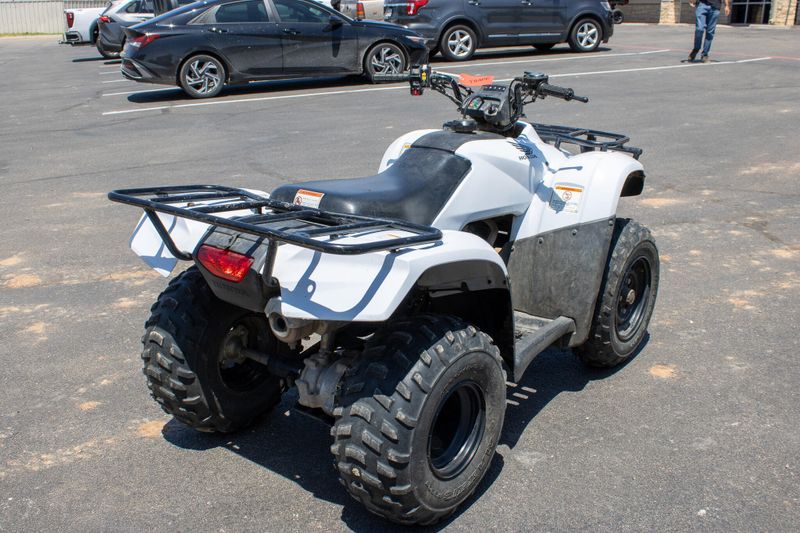 USED 2018 HONDA FOURTRAX RECON ES Image 2