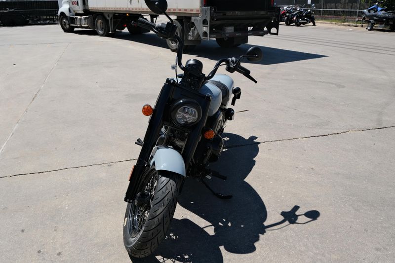 NEW 2025 INDIAN MOTORCYCLE CHIEF BOBBER DARK HORSE Image 8