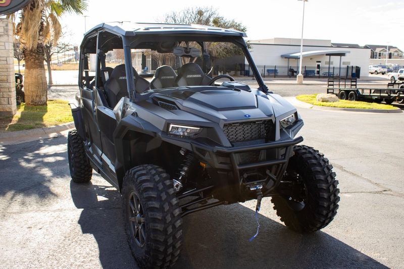 NEW 2026 POLARIS GENERAL XP 4 1000 PREMIUM Image 1