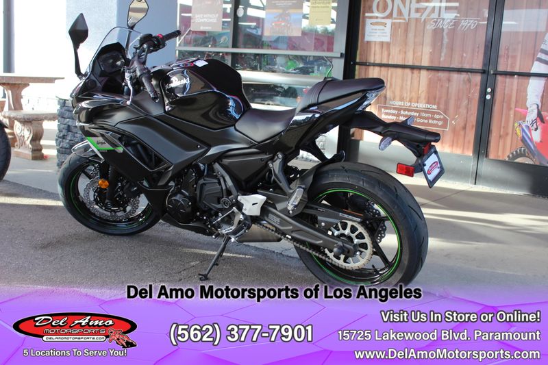 2025 Kawasaki NINJA 650 Image 4