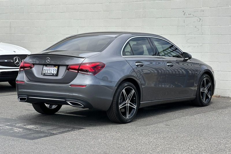 2021 Mercedes-Benz A-Class A 220Image 4