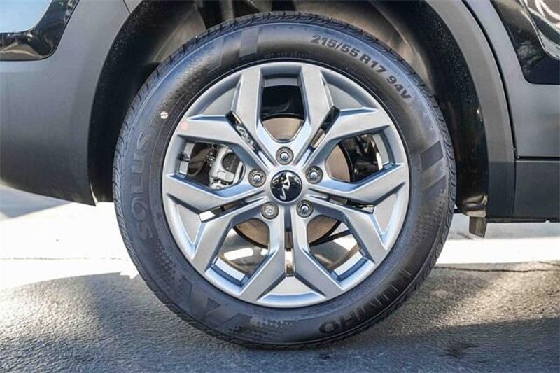 New 2026 Kia Seltos LXImage 19