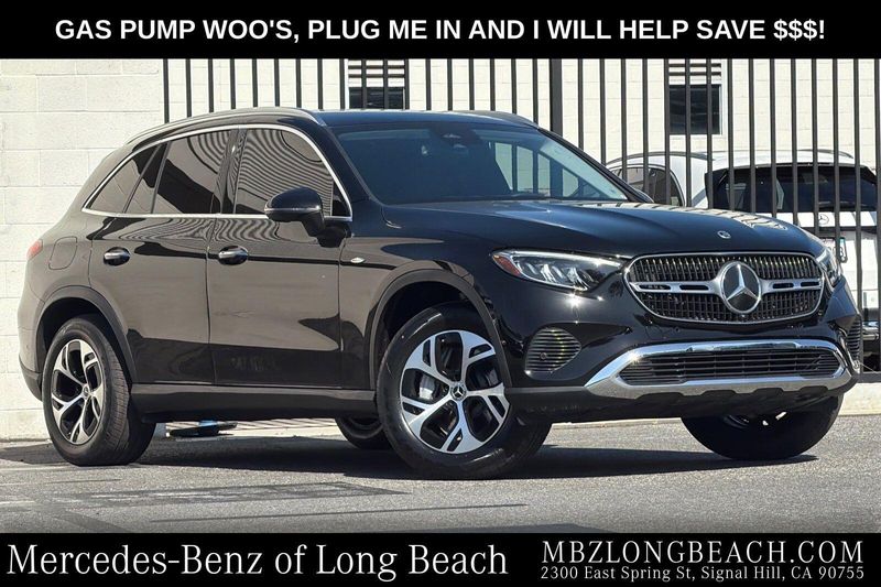 Used 2025 Mercedes-Benz GLC 350eImage 1