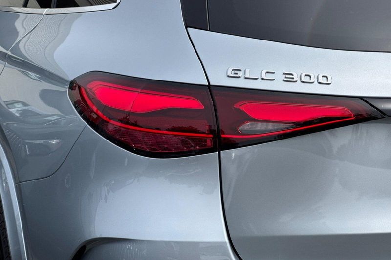 New 2026 Mercedes-Benz GLC-Class GLCGLC 300Image 7