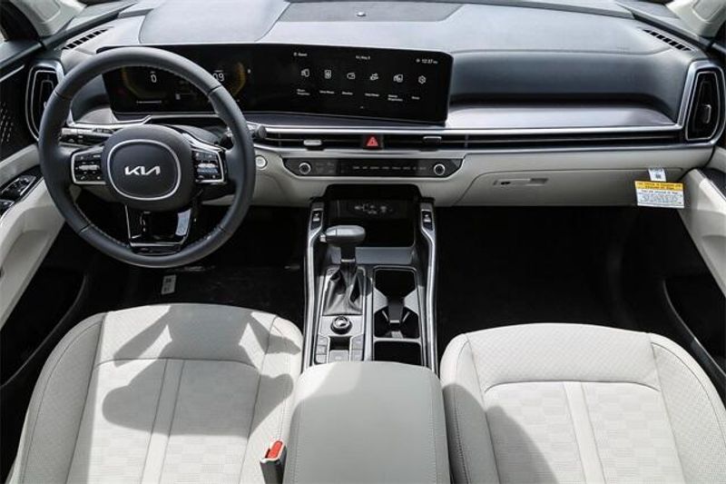 New 2025 Kia Sorento SImage 5