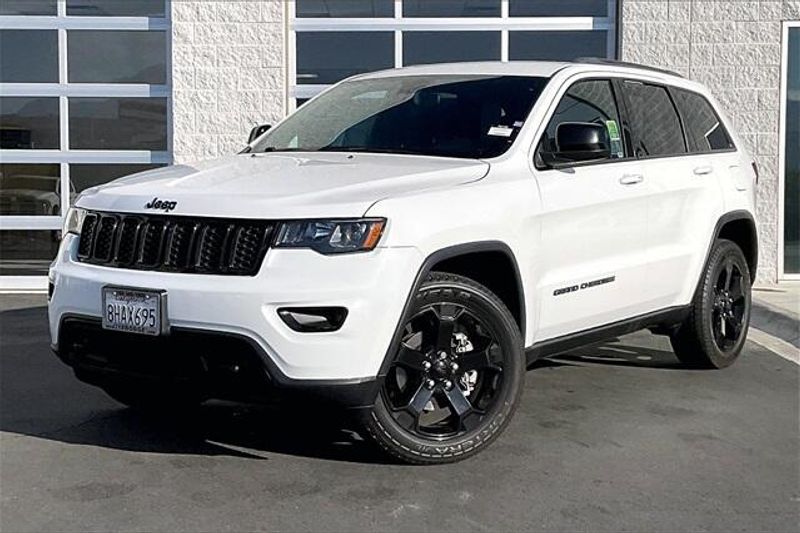 2019 Jeep Grand Cherokee LaredoImage 1