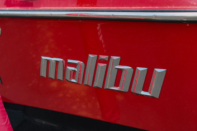 2013 MALIBU 22 MXZ Image 6