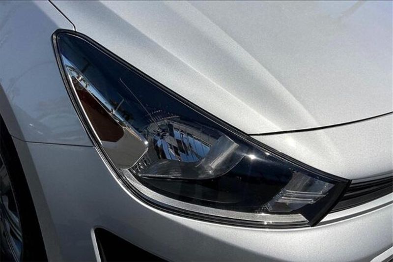 2023 Kia Rio LXImage 27