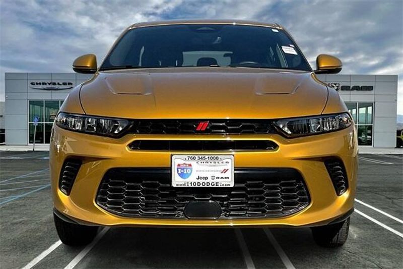 2024 Dodge Hornet R/T photo 2