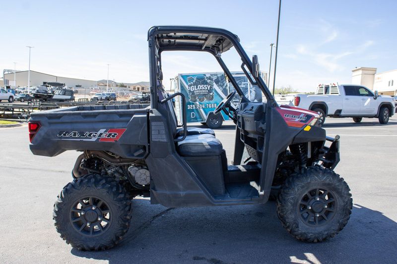 USED 2020 POLARIS RANGER 1000  EPS  PAINT SUNSET RED Image 2