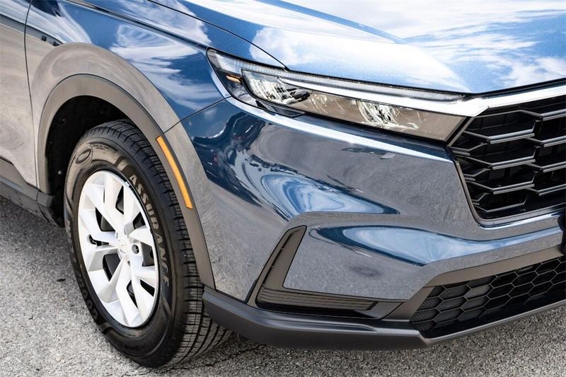 2025 Honda CR-V LX photo 3