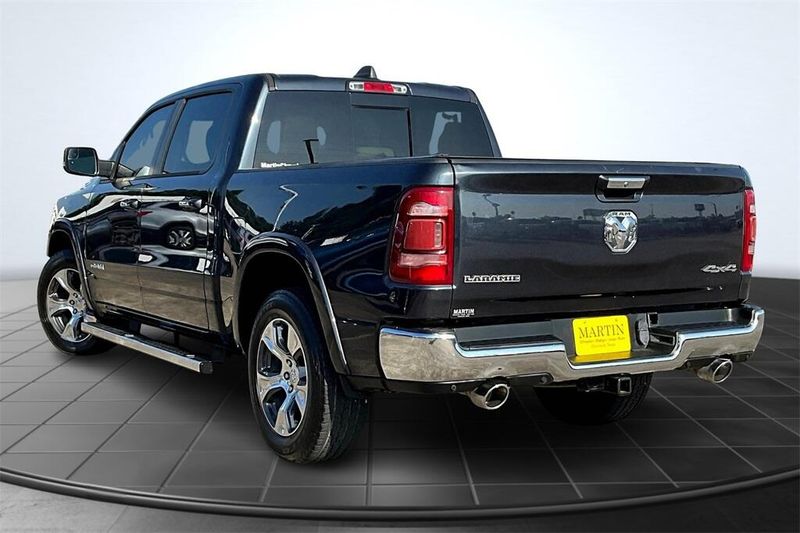 2019 Ram 1500 Laramie photo 2