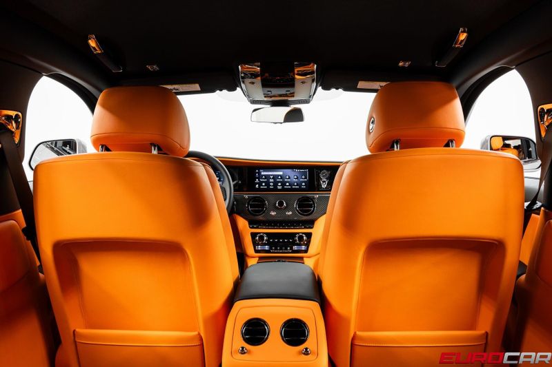 Used 2025 Rolls-Royce Ghost *BESPOKE INTERIOR * DUALITY TWILL SEATS*Image 25