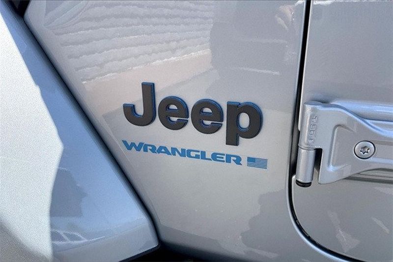2024 Jeep Wrangler 4-door High Altitude 4xeImage 13