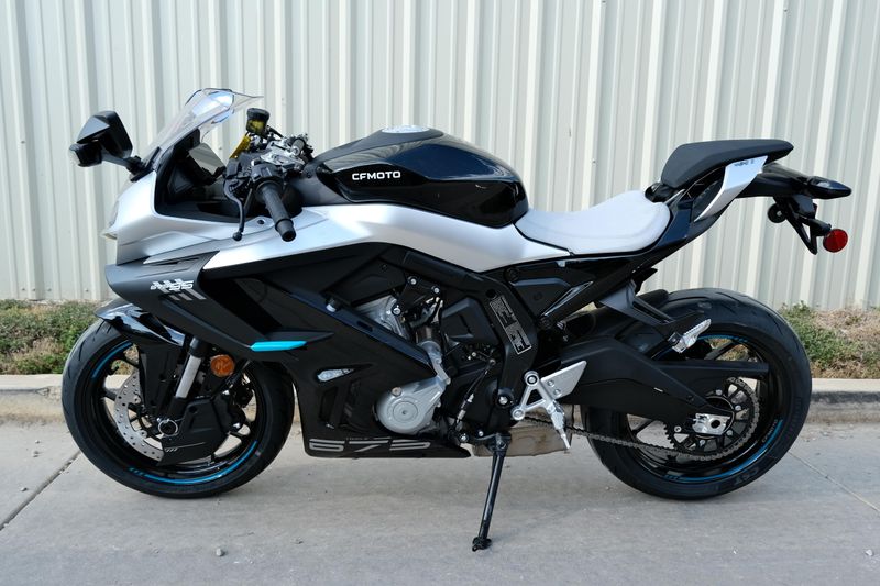 NEW 2026 CFMOTO 675SS Image 5
