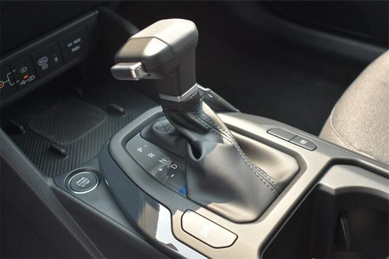 2025 Kia K4 EXImage 20