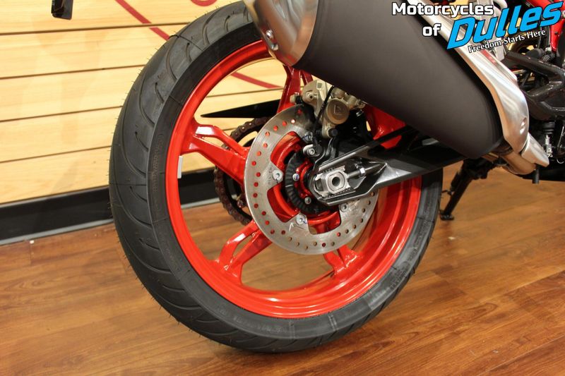 New 2025 BMW G 310 R Image 15