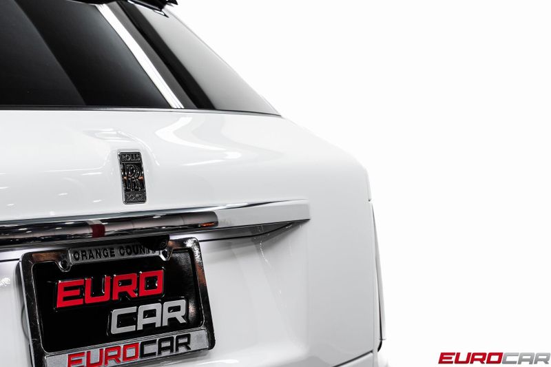 Used 2024 Rolls-Royce Cullinan *BESPOKE INTERIOR * SHOOTING STAR HEADLINER*Image 18