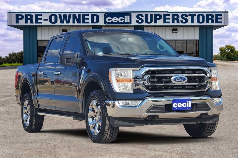 2022 Ford F-150 XLT photo 2