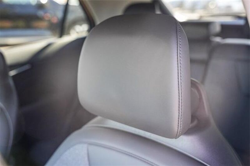 New 2025 Kia Niro EXImage 26