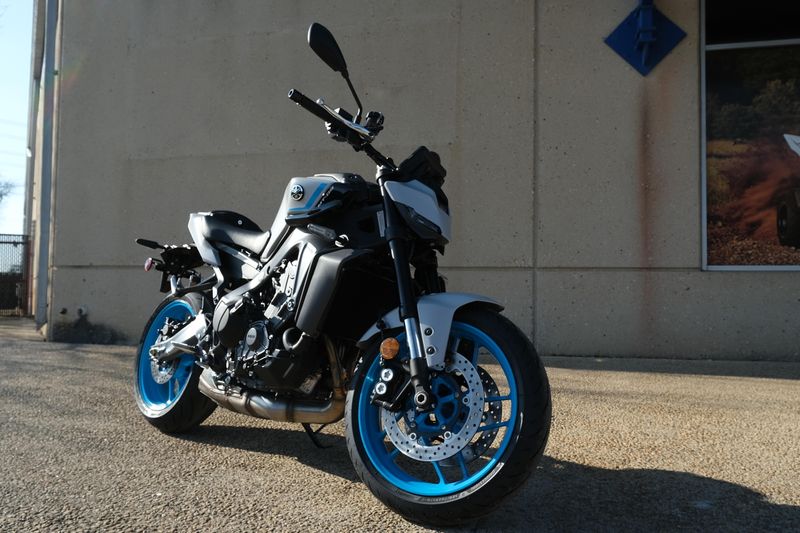 2025 Yamaha MT09 ICE STORMImage 9