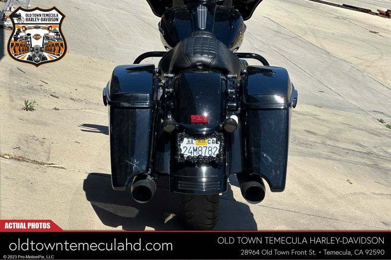 2019 Harley-Davidson Street Glide in a Black exterior color. BMW Motorcycles of Temecula – Southern California (951) 506-6903 bmwmotorcyclesoftemecula.com 