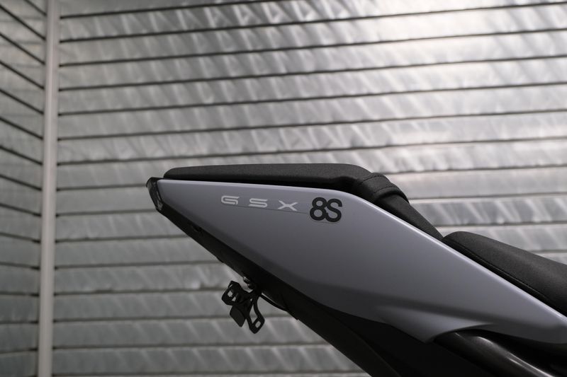 USED 2024 SUZUKI GSX-8S Image 14