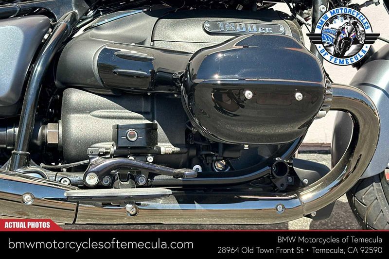 2024 BMW R 18 ROCTANE   in a MINERAL GREY MET MATTE exterior color. BMW Motorcycles of Temecula – Southern California (951) 506-6903 bmwmotorcyclesoftemecula.com 