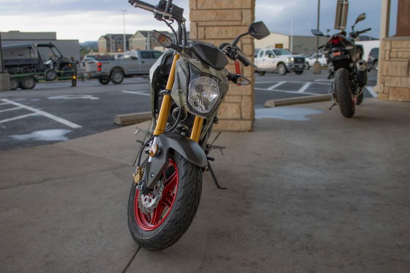 USED 2025 KAWASAKI Z 125 Image 2