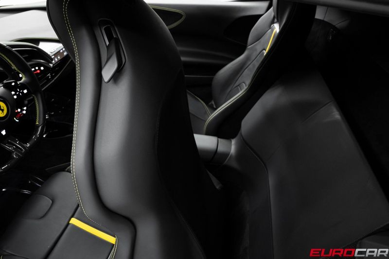 2022 Ferrari SF90 Stradale *SUSPENSION LIFTER * CARBON FIBER OPTIONS*Image 42